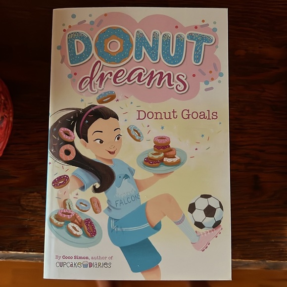 Donut Dreams book set - Picture 2 of 9